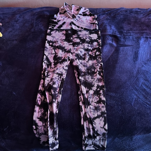 MADRAG TYE DYE 2PC LEGGINGS SET FOR WOMEN PRELOVED IN GREAT CONDITION - Picture 7 of 7